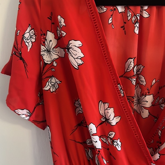 Sienna Sky Red Floral Dress - Picture 4 of 4